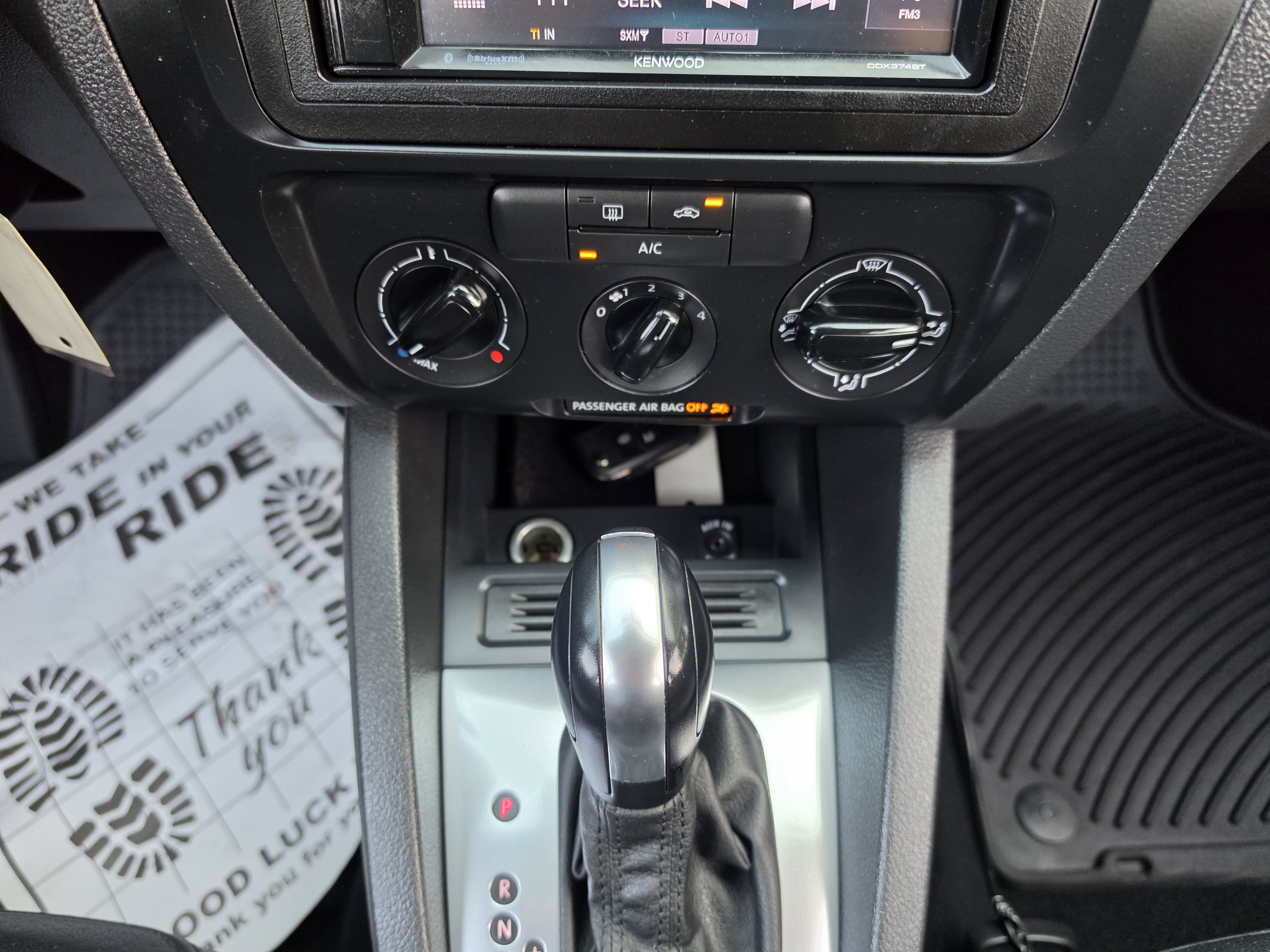 Used 2014 Volkswagen Jetta SE FWD image 34