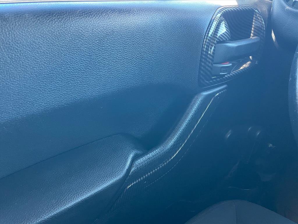 Used 2015 Jeep Wrangler Unlimited Sport w/ Connectivity Group AWD/4WD image 17