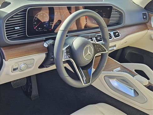 New 2026 Mercedes-Benz GLE 450 4MATIC image 3
