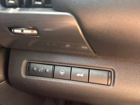 Certified 2024 Nissan Pathfinder SL w/ SL Premium Package AWD/4WD image 21