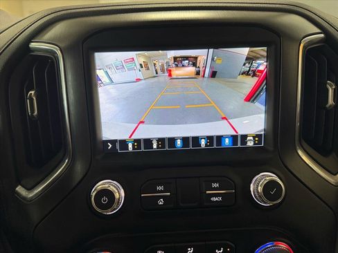 Certified 2021 GMC Sierra 2500 AT4 w/ AT4 Premium Plus Package image 23