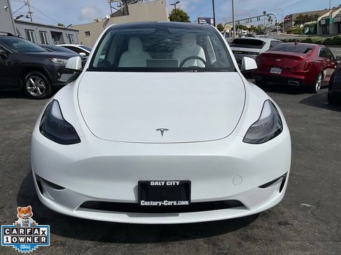 Used 2023 Tesla Model Y Performance image 94