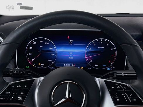 Used 2026 Mercedes-Benz GLC 300 image 20