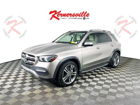 Used 2020 Mercedes-Benz GLE 350 w/ Premium Package image 3