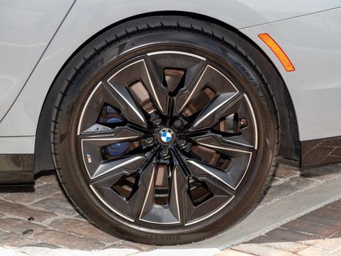Used 2023 BMW 740i w/ Parking Assistance Package RWD image 54