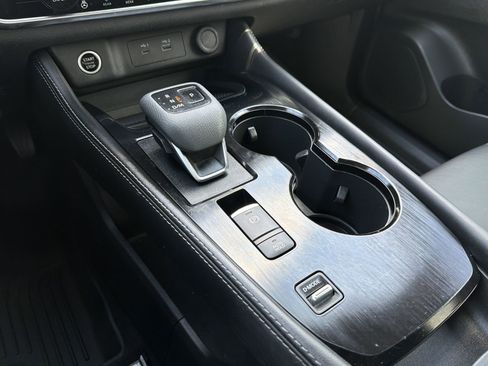 Used 2023 Nissan Rogue SL w/ SL Premium Package FWD image 11