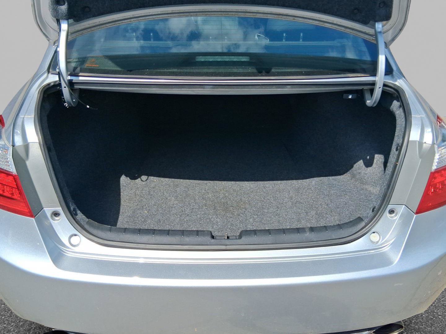 Used 2013 Honda Accord EX-L image 8