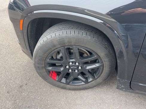 Used 2023 Chevrolet Traverse Premier w/ Redline Edition image 10