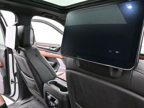 Used 2024 GMC Yukon XL Denali Ultimate image 40