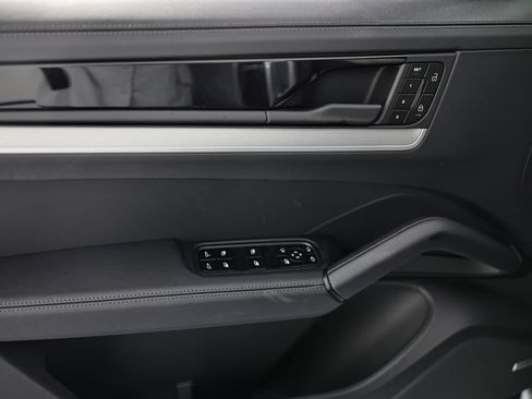 New 2026 Porsche Cayenne S AWD/4WD image 19