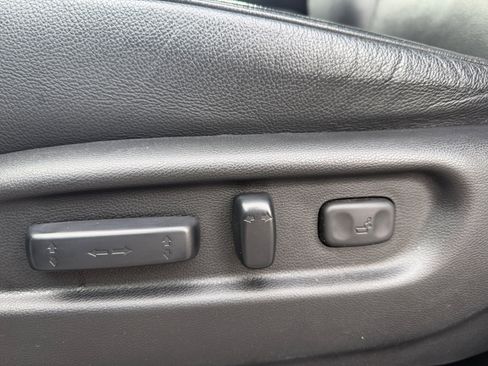 Used 2020 Honda Pilot Touring image 14