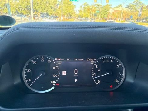 Used 2023 Land Rover Defender 110 S AWD/4WD image 13