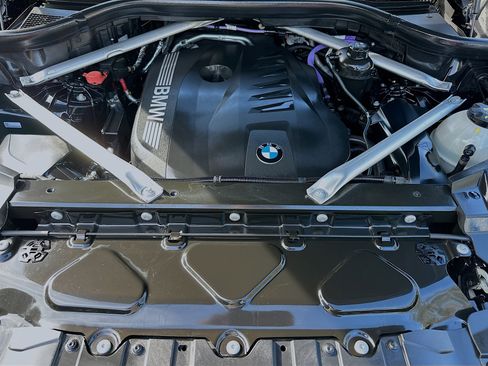 Certified 2024 BMW X5 xDrive40i w/ M Sport Package image 34