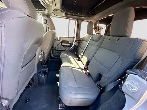 Used 2019 Jeep Wrangler Unlimited Sport S image 22