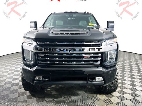 Used 2020 Chevrolet Silverado 2500 LTZ w/ LTZ Premium Package image 2