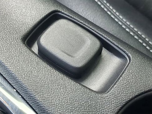 Used 2019 Chevrolet Camaro LT w/ RS Package image 28