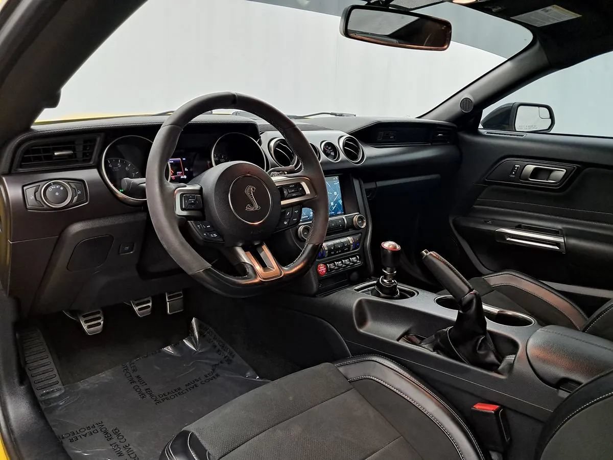Used 2016 Ford Mustang Shelby GT350 w/ Technology Package RWD image 6