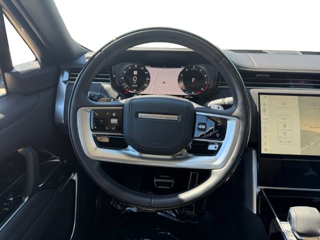 Certified 2025 Land Rover Range Rover SE AWD/4WD image 13