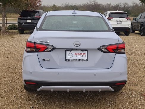 New 2025 Nissan Versa SV image 3