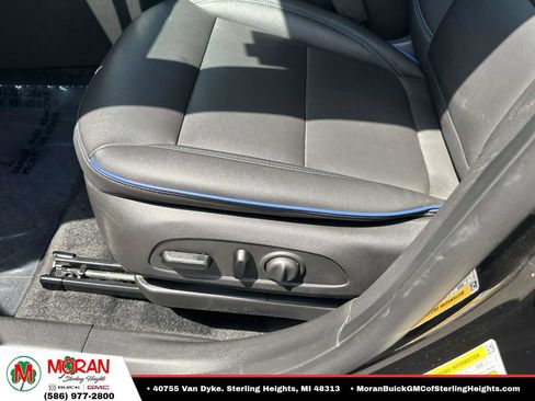 Certified 2024 Buick Envista Sport Touring w/ Convenience I Package FWD image 19