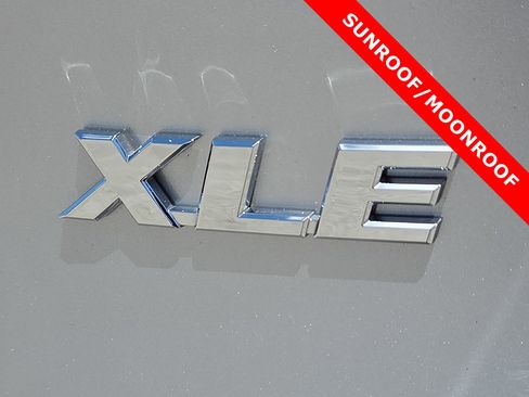 Used 2025 Toyota RAV4 XLE w/ Convenience Package FWD image 8