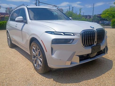 Used 2024 BMW X7 xDrive40i w/ Executive Package AWD/4WD image 14