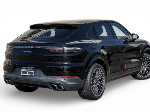 Used 2020 Porsche Cayenne S image 6