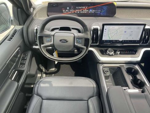 New 2025 Ford Expedition Max Platinum w/ Stealth Appearance Package image 10