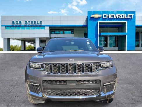 Used 2025 Jeep Grand Cherokee L Limited w/ Trailer Tow Package AWD/4WD image 2