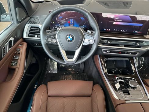 Used 2025 BMW X5 xDrive40i AWD/4WD image 14