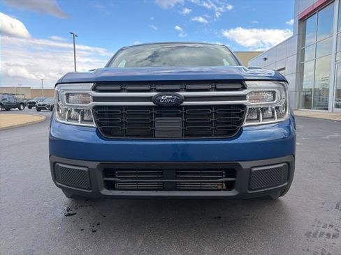 Used 2023 Ford Maverick Lariat w/ Lariat Luxury Package image 2