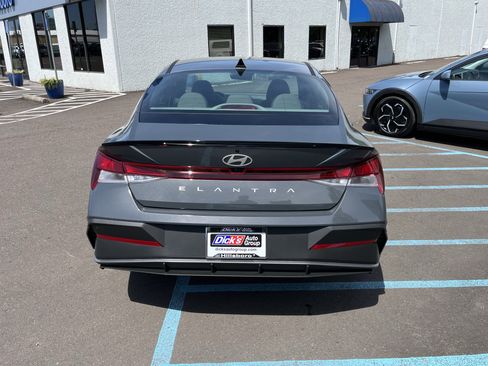 New 2026 Hyundai Elantra Sport FWD image 4