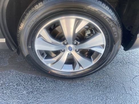 Used 2024 Subaru Ascent Premium w/ Convenience Package AWD/4WD image 27