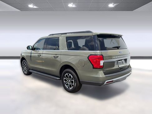 Used 2024 Ford Expedition Max XLT AWD/4WD image 3