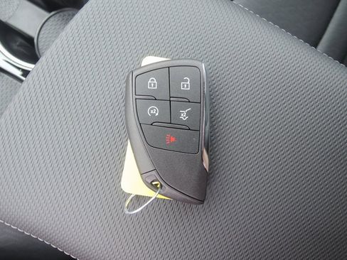 New 2026 Chevrolet Equinox LT w/ Convenience Package II image 23