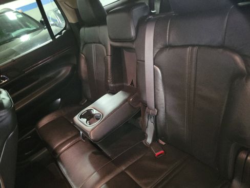 Used 2015 Lincoln MKT EcoBoost w/ Equipment Group 201A image 15