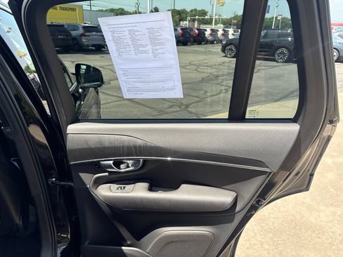 Used 2020 Volvo XC90 T6 Momentum AWD/4WD image 36