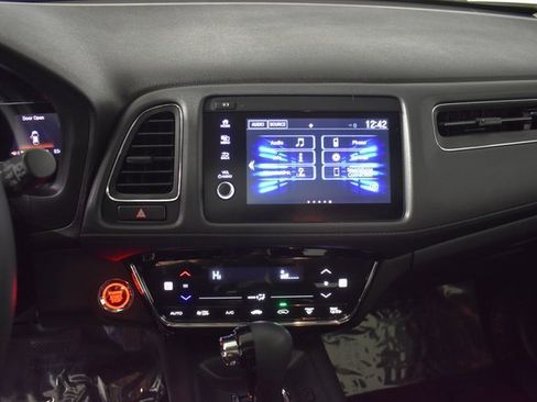 Used 2022 Honda HR-V EX image 18