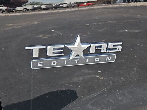 Used 2025 Chevrolet Silverado 1500 LT w/ Texas Edition Plus RWD image 7