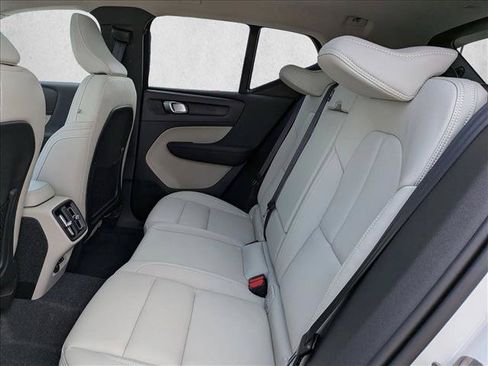 New 2026 Volvo XC40 B5 Plus w/ Protection Package Premier AWD/4WD image 17