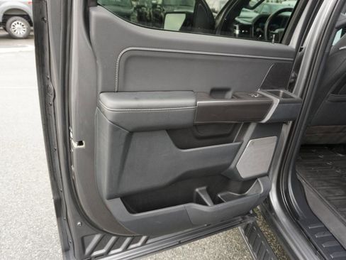 Used 2022 Ford F150 XLT w/ Equipment Group 302A High image 15