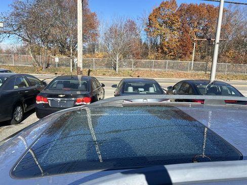 Used 2014 Subaru Forester 2.5i Premium w/ All-Weather Package image 8