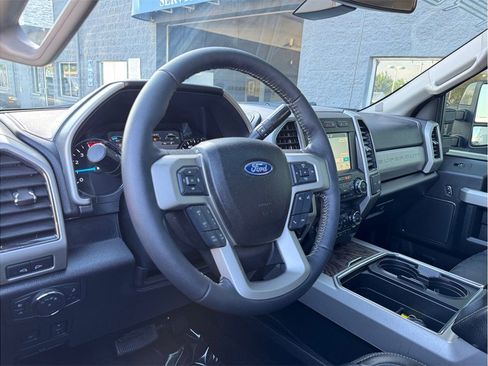 Used 2019 Ford F250 Lariat w/ Lariat Ultimate Package image 30