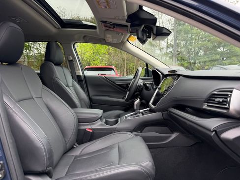 Used 2025 Subaru Outback Touring XT AWD/4WD image 17