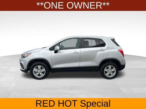 Used 2021 Chevrolet Trax LS w/ Tint and Cruise Package image 4
