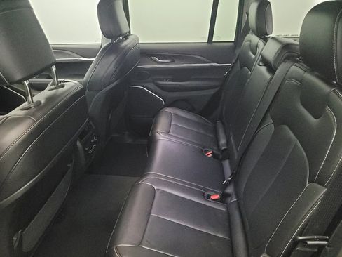 Used 2022 Jeep Grand Cherokee Limited 4xe image 18