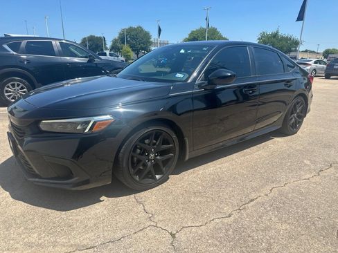 Used 2024 Honda Civic Sport image 4