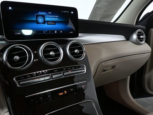 Certified 2022 Mercedes-Benz GLC 300 image 13