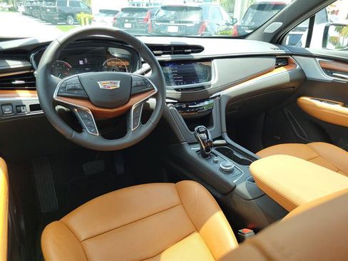 Certified 2023 Cadillac XT5 Premium Luxury FWD image 30