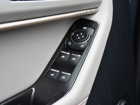 New 2026 Ford Explorer Active AWD/4WD image 25